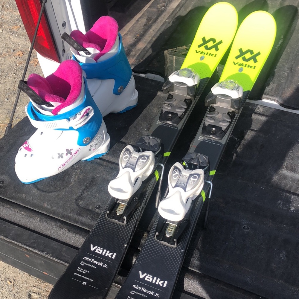 Kids Boots and Skis